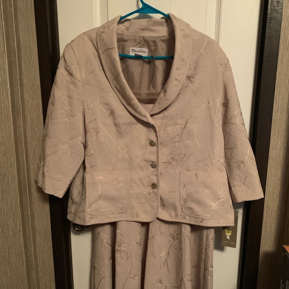 Skirt and jacket set